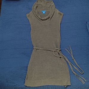 White & Warren Olive Green Sleeveless Sweater